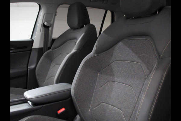 Škoda Kodiaq 1.5 TSI MHEV Automaat 7-PERS Selection | DEMO! | Apple Carplay / Android Auto| Digitale cockpit | Keyless | Adaptive Cruise Control | Camera | Navigatie