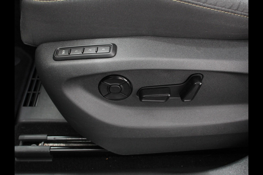 Škoda Kodiaq 1.5 TSI MHEV Automaat 7-PERS Selection | DEMO! | Apple Carplay / Android Auto| Digitale cockpit | Keyless | Adaptive Cruise Control | Camera | Navigatie