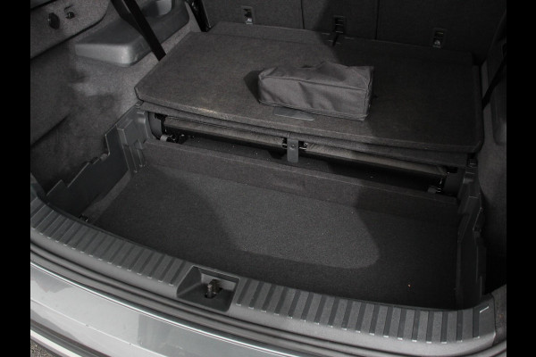 Škoda Kodiaq 1.5 TSI MHEV Automaat 7-PERS Selection | DEMO! | Apple Carplay / Android Auto| Digitale cockpit | Keyless | Adaptive Cruise Control | Camera | Navigatie