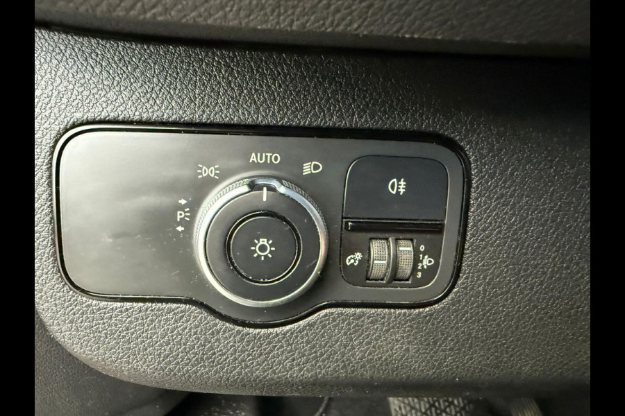 Mercedes-Benz Sprinter 319 V6 3.0 CDI L2H2 / Camera / Automaat / Cruise