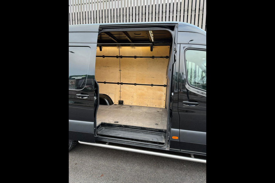 Mercedes-Benz Sprinter 319 V6 3.0 CDI L2H2 / Camera / Automaat / Cruise