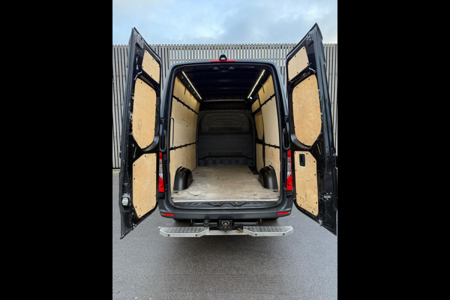 Mercedes-Benz Sprinter 319 V6 3.0 CDI L2H2 / Camera / Automaat / Cruise