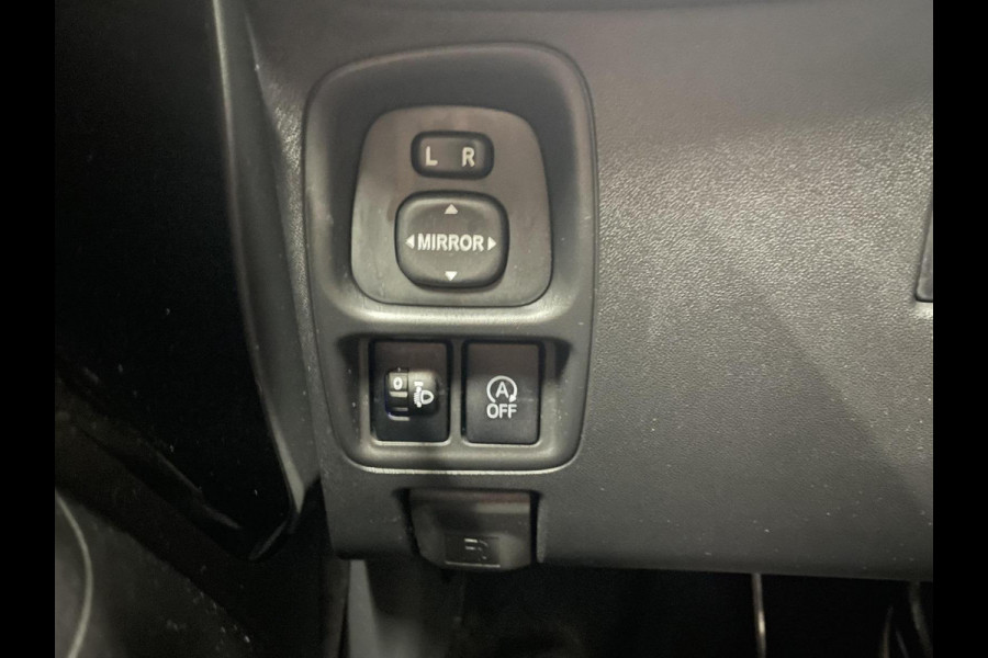 Toyota Aygo 1.0 VVT-i X-Play 5-DRS Airco DAB+ Carplay Navi X-Play Pack Achteruitrij Camera