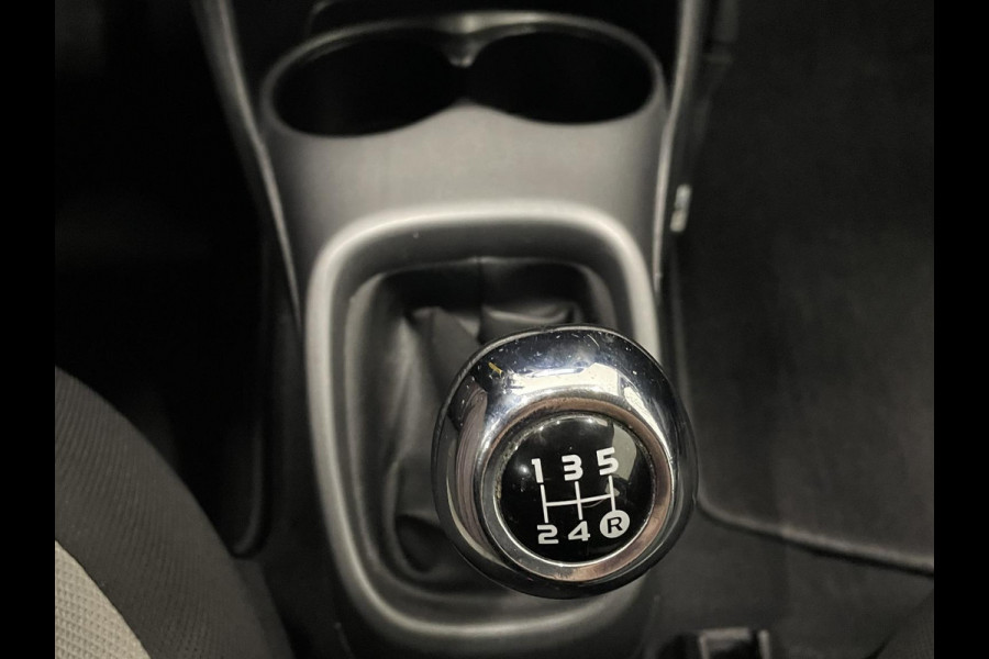 Toyota Aygo 1.0 VVT-i X-Play 5-DRS Airco DAB+ Carplay Navi X-Play Pack Achteruitrij Camera