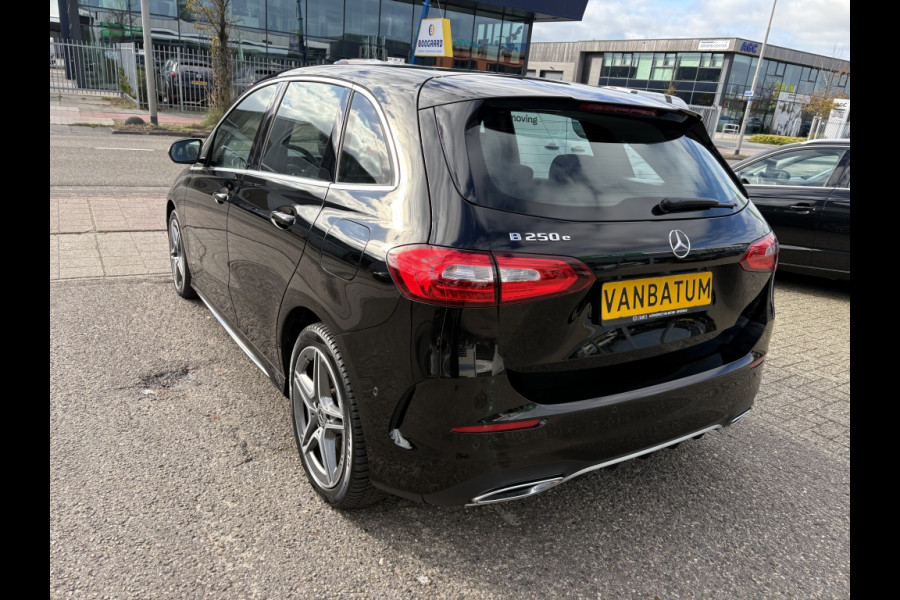 Mercedes-Benz B-Klasse 250 e Bus. Sol. AMG