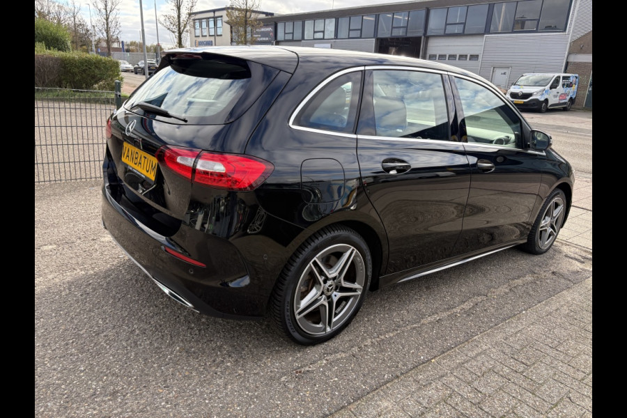 Mercedes-Benz B-Klasse 250 e Bus. Sol. AMG