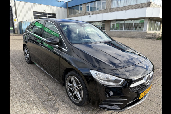 Mercedes-Benz B-Klasse 250 e Bus. Sol. AMG