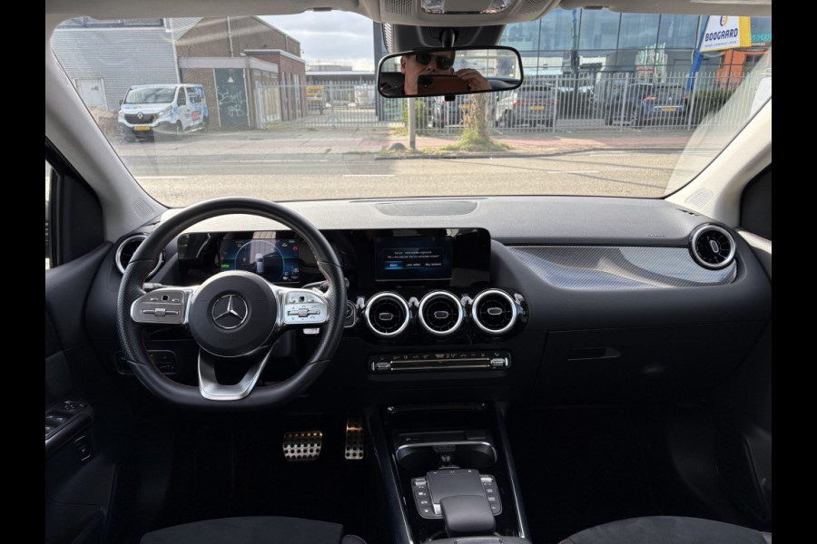 Mercedes-Benz B-Klasse 250 e Bus. Sol. AMG