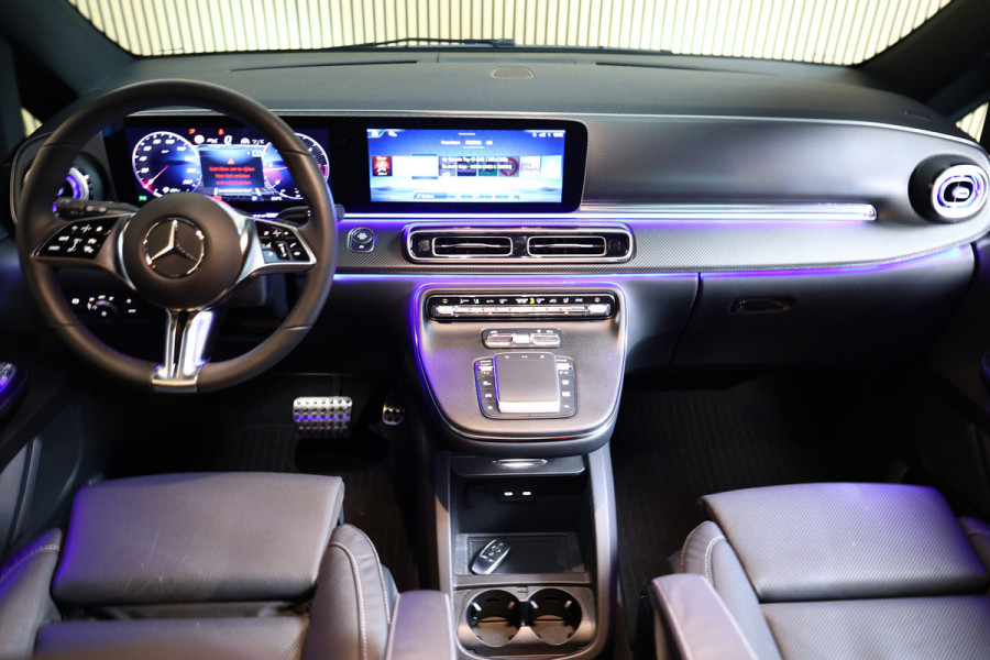 Mercedes-Benz V-Klasse V300d 4Matic XXL LUCHTVERING LEDER CARPLAY STOELVENT. '24 Er wordt ook de bank op de 3e rij bijgeleverd+ tussenschot