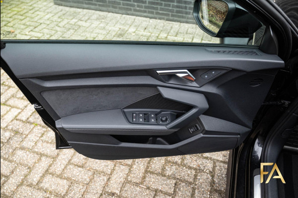 Audi A3 Sportback 40 TFSI e S Line Ruitleder|MatrixLED|AdaptiveCruise|18Inch