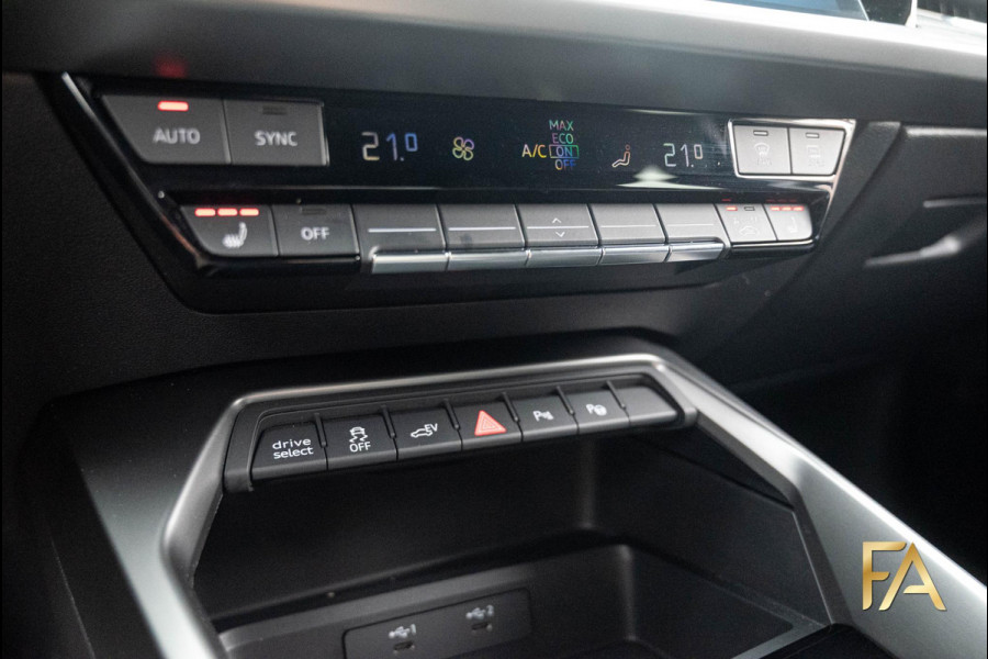 Audi A3 Sportback 40 TFSI e S Line Ruitleder|MatrixLED|AdaptiveCruise|18Inch