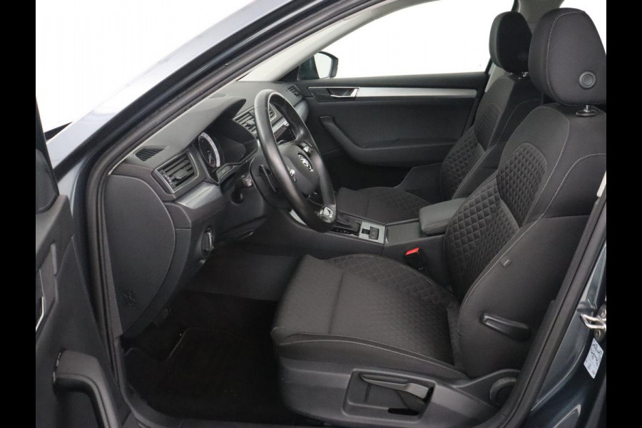 Škoda Superb 1.4 TSI iV Business Edition | Trekhaak | Stoel & stuurverwarming | Camera | Carplay | Memory | Navigatie | Full LED | Climate control | Parkeerhulp