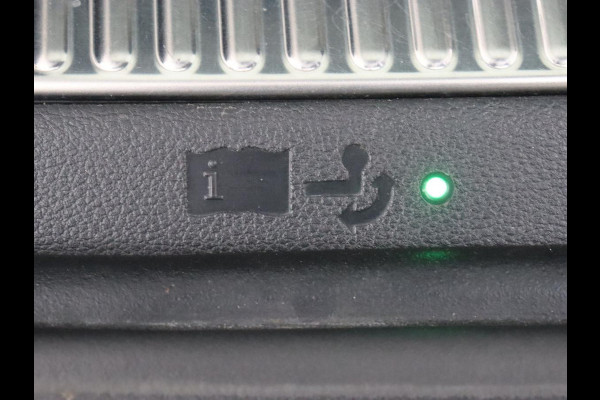 Škoda Superb 1.4 TSI iV Business Edition | Trekhaak | Stoel & stuurverwarming | Camera | Carplay | Memory | Navigatie | Full LED | Climate control | Parkeerhulp