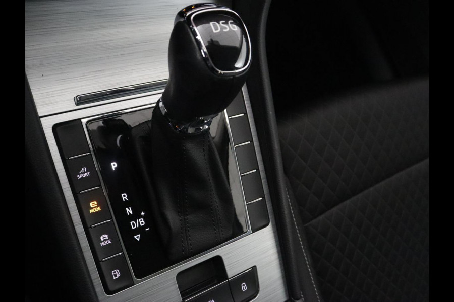 Škoda Superb 1.4 TSI iV Business Edition | Trekhaak | Stoel & stuurverwarming | Camera | Carplay | Memory | Navigatie | Full LED | Climate control | Parkeerhulp