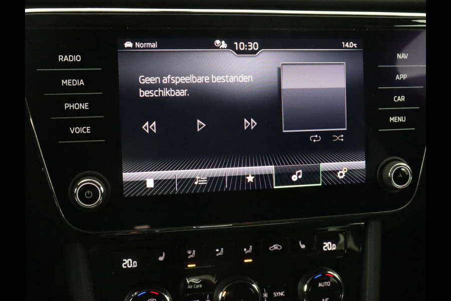 Škoda Superb 1.4 TSI iV Business Edition | Trekhaak | Stoel & stuurverwarming | Camera | Carplay | Memory | Navigatie | Full LED | Climate control | Parkeerhulp