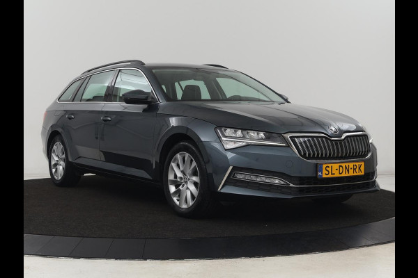 Škoda Superb 1.4 TSI iV Business Edition | Trekhaak | Stoel & stuurverwarming | Camera | Carplay | Memory | Navigatie | Full LED | Climate control | Parkeerhulp