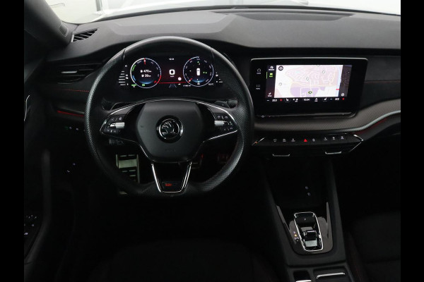 Škoda Octavia 1.4 TSI RS iV PHEV Business | Stoelverwarming | Adaptive cruise | Matrix LED | Side Assist | Camera | Carplay | Navigatie | Sfeerverlichting | Virtual Cockpit | Sportstoelen | Plug In