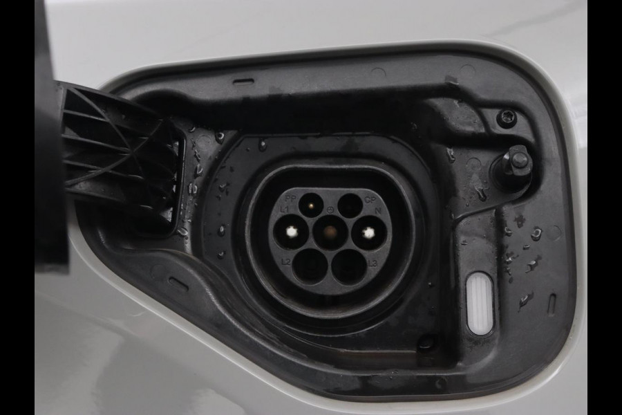 Škoda Octavia 1.4 TSI RS iV PHEV Business | Stoelverwarming | Adaptive cruise | Matrix LED | Side Assist | Camera | Carplay | Navigatie | Sfeerverlichting | Virtual Cockpit | Sportstoelen | Plug In