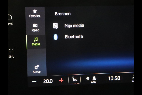 Škoda Octavia 1.4 TSI RS iV PHEV Business | Stoelverwarming | Adaptive cruise | Matrix LED | Side Assist | Camera | Carplay | Navigatie | Sfeerverlichting | Virtual Cockpit | Sportstoelen | Plug In