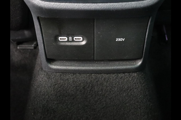 Škoda Octavia 1.4 TSI RS iV PHEV Business | Stoelverwarming | Adaptive cruise | Matrix LED | Side Assist | Camera | Carplay | Navigatie | Sfeerverlichting | Virtual Cockpit | Sportstoelen | Plug In