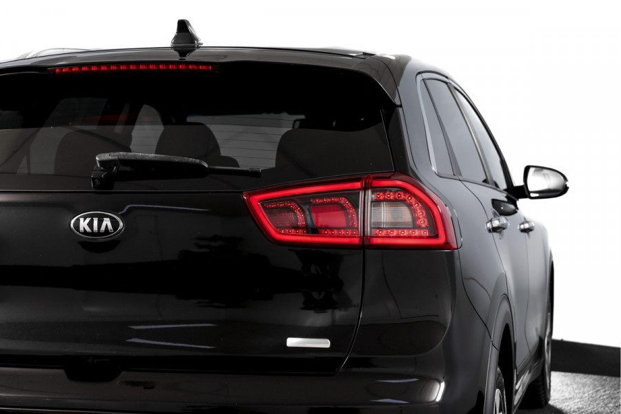 Kia Niro 1.6 GDi Hybrid First Edition - Automaat | Cruise | Stoel-+Stuurverw. | PDC | Camera | NAV | ECC | LM 16" |
