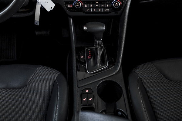 Kia Niro 1.6 GDi Hybrid First Edition - Automaat | Cruise | Stoel-+Stuurverw. | PDC | Camera | NAV | ECC | LM 16" |