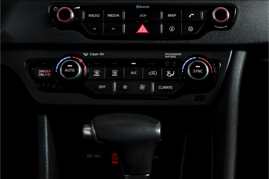 Kia Niro 1.6 GDi Hybrid First Edition - Automaat | Cruise | Stoel-+Stuurverw. | PDC | Camera | NAV | ECC | LM 16" |