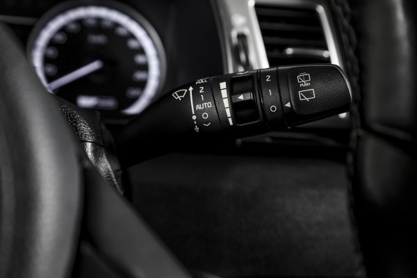 Kia Niro 1.6 GDi Hybrid First Edition - Automaat | Cruise | Stoel-+Stuurverw. | PDC | Camera | NAV | ECC | LM 16" |