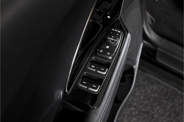 Kia Niro 1.6 GDi Hybrid First Edition - Automaat | Cruise | Stoel-+Stuurverw. | PDC | Camera | NAV | ECC | LM 16" |