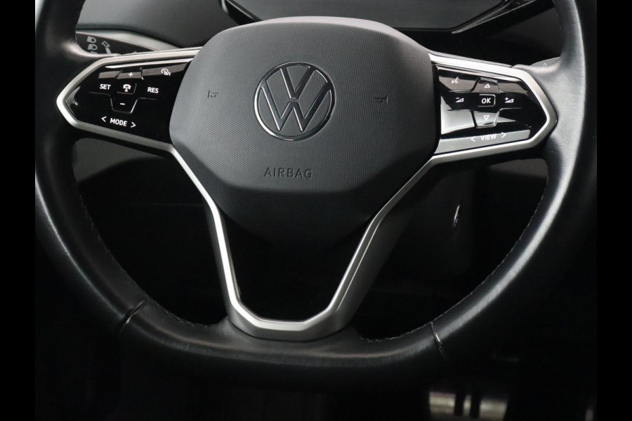 Volkswagen ID.5 Pro 77 kWh | Trekhaak | Stoelverwarming | Matrix LED | Camera | Carplay | Keyless | Stuurverwarming | Adaptive cruise | Navigatie | 20'' | Park Assist