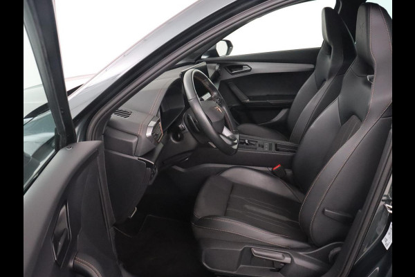 CUPRA Formentor 1.4 eHybrid VZ | 245pk | Stoelverwarming | Camera | Adaptive cruise | Sfeerverlichting | Navigatie | Keyless | 19'' | Stuurverwarming | Full LED | PHEV | Plug In