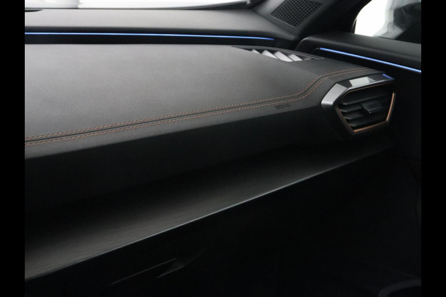 CUPRA Formentor 1.4 eHybrid VZ | 245pk | Stoelverwarming | Camera | Adaptive cruise | Sfeerverlichting | Navigatie | Keyless | 19'' | Stuurverwarming | Full LED | PHEV | Plug In