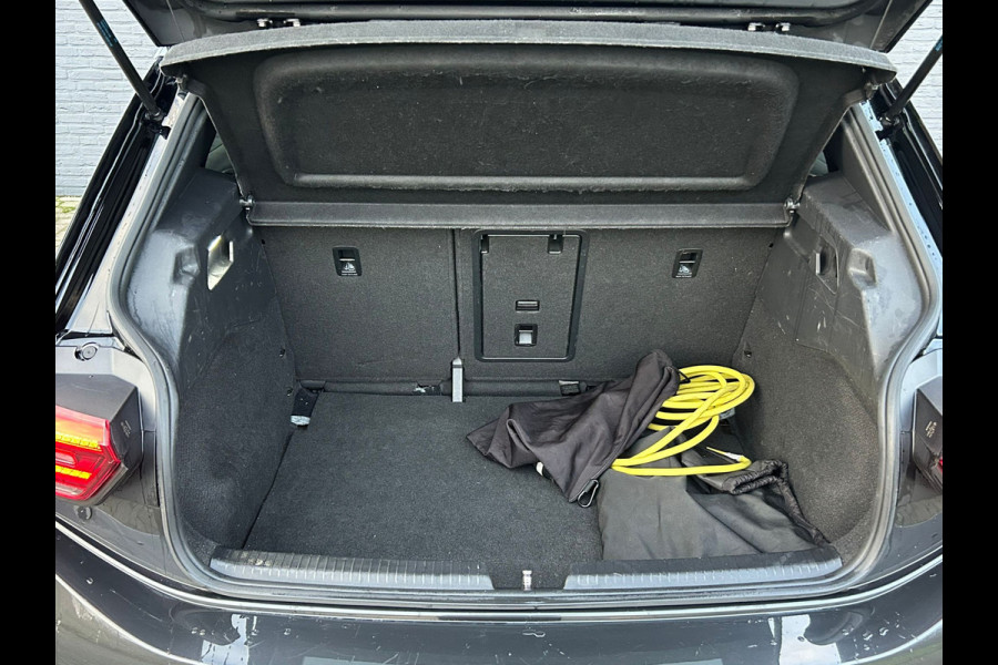 Volkswagen ID.3 First Plus 58kWh Navi-Pro Adap.Cruise Camera 19" Ecc Apple Carplay Android Auto SOH 91% Stoel+Stuurverwarming Lmv Matrix led Privacy Glas Keyless Rijstrooksensor 1e Eigenaar Origineel Nederlandse Auto