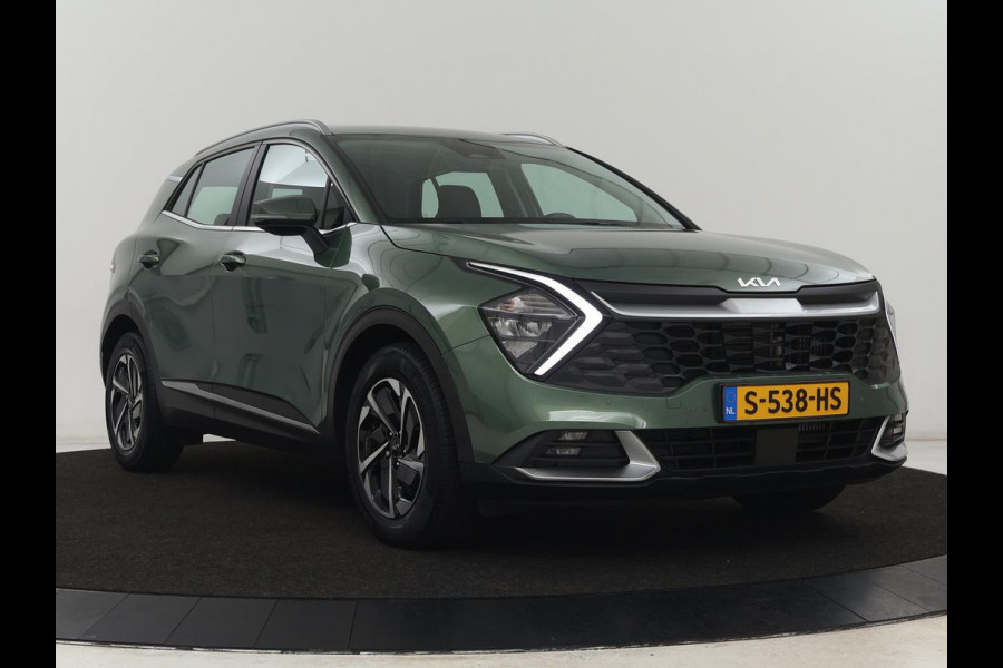 Kia Sportage 1.6 T-GDi DynamicLine | Adaptive cruise | Camera | Carplay | Navigatie | Full LED | DAB | Parkeerhulp | Digital Cockpit | Climate control | Cruise control | Bluetooth