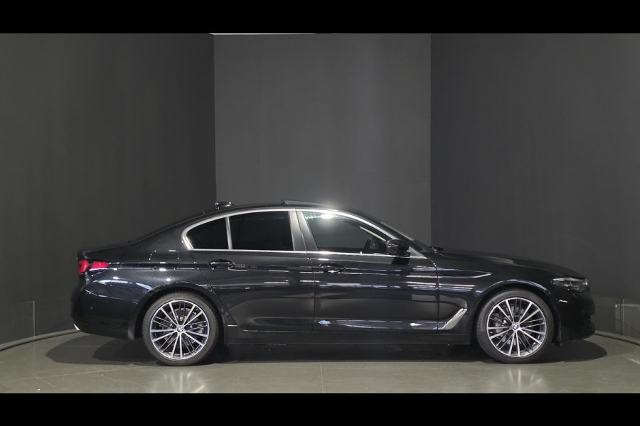 BMW 5 Serie 530e Executive | 360 Camera | Glazen schuif-/kanteldak | Facelift
