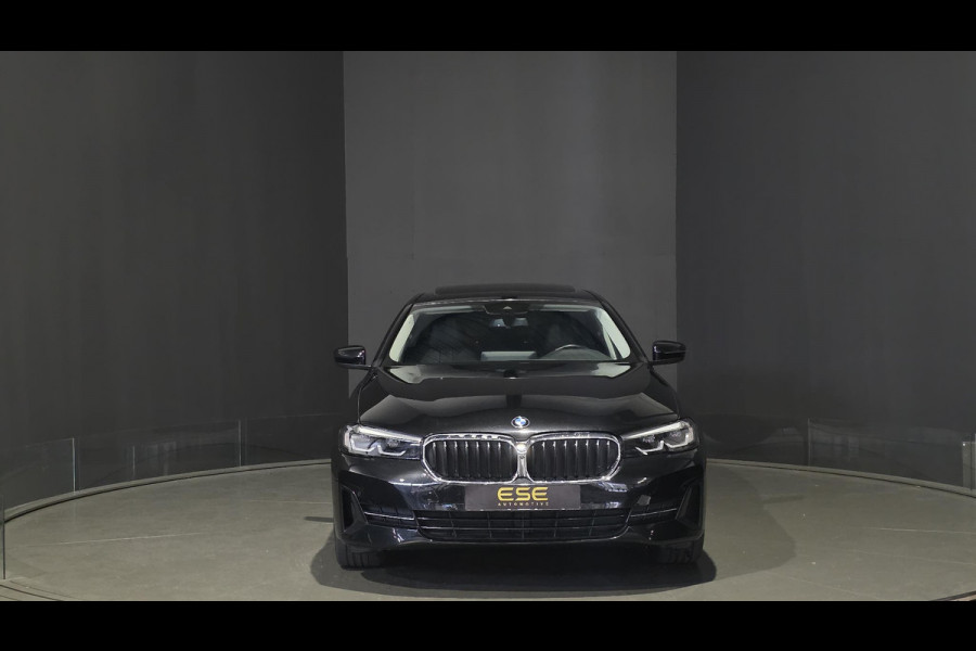 BMW 5 Serie 530e Executive | 360 Camera | Glazen schuif-/kanteldak | Facelift