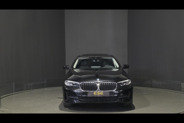 BMW 5 Serie 530e Executive | 360 Camera | Glazen schuif-/kanteldak | Facelift