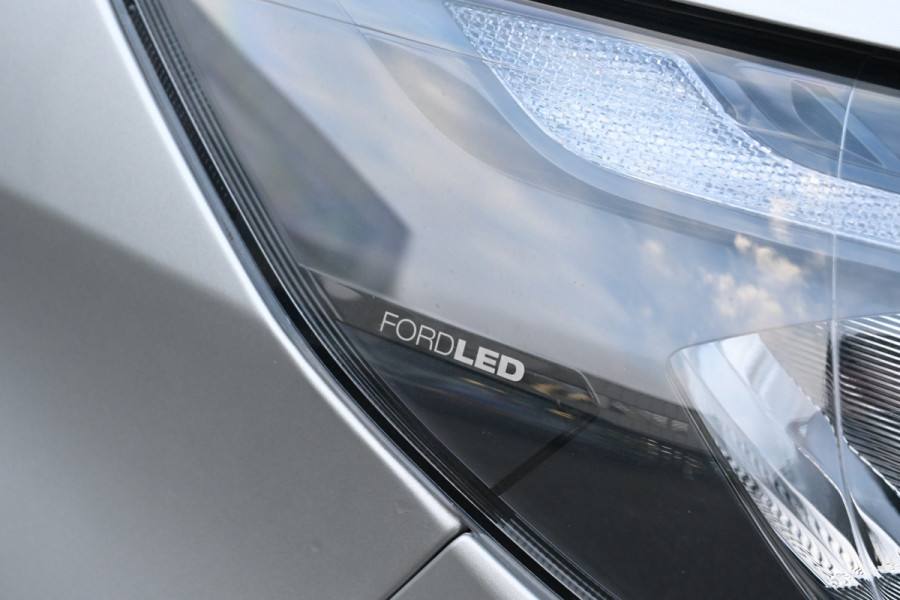 Ford Transit Custom 320L 2.0 TDCI L2H1 Limited Driver assist pack, Draadloos laden, Trekhaak