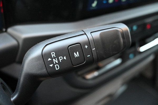 Ford Transit Custom 280S 2.0 TDCI L1H1 Limited Driver assist pack, Draadloos laden, Trekhaak