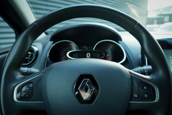 Renault Clio 0.9 TCe Intens / Trekhaak / 5Drs / Lichtmetalen velgen / Lage KM