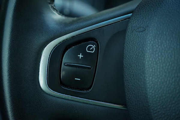 Renault Clio 0.9 TCe Intens / Trekhaak / 5Drs / Lichtmetalen velgen / Lage KM