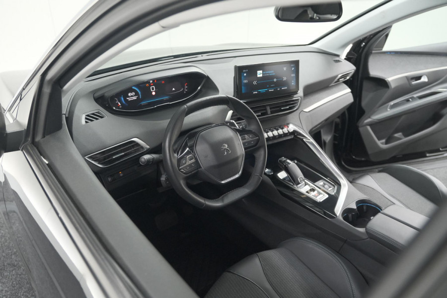 Peugeot 5008 PureTech 130 EAT8 Allure Pack | Stoelverwarming | Camera | Dodehoekdetectie | Navigatie