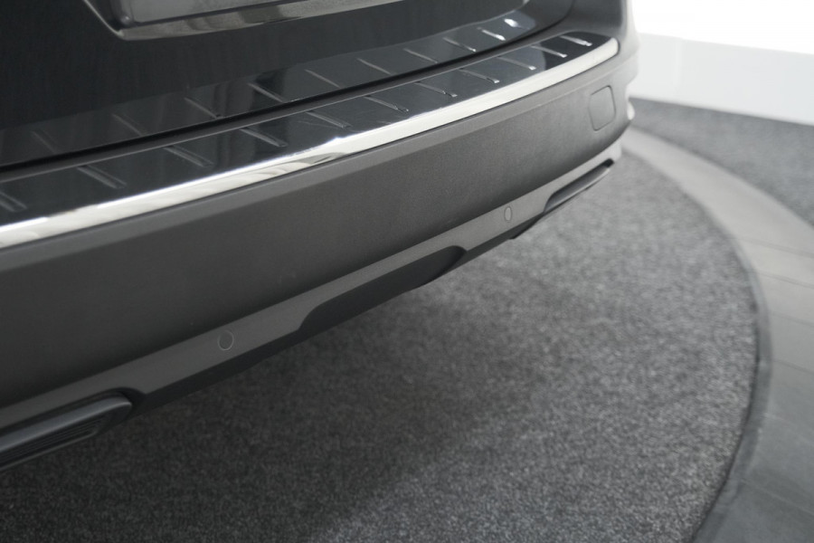 Peugeot 5008 PureTech 130 EAT8 Allure Pack | Stoelverwarming | Camera | Dodehoekdetectie | Navigatie