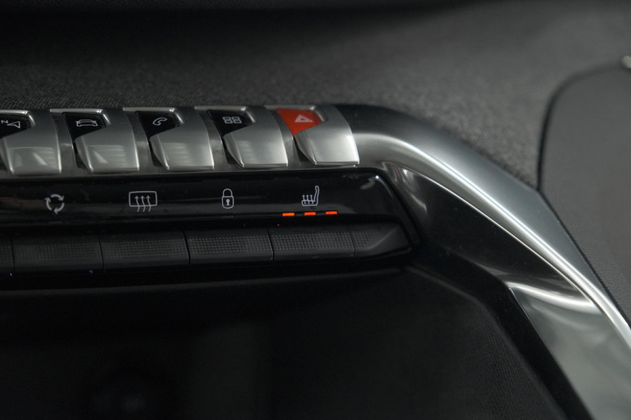 Peugeot 5008 PureTech 130 EAT8 Allure Pack | Stoelverwarming | Camera | Dodehoekdetectie | Navigatie