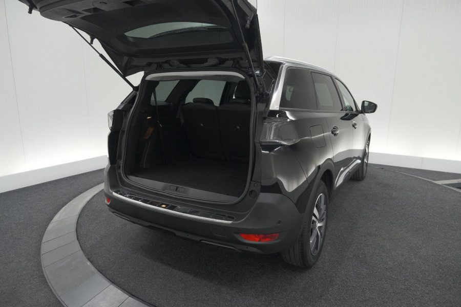 Peugeot 5008 PureTech 130 EAT8 Allure Pack | Stoelverwarming | Camera | Dodehoekdetectie | Navigatie
