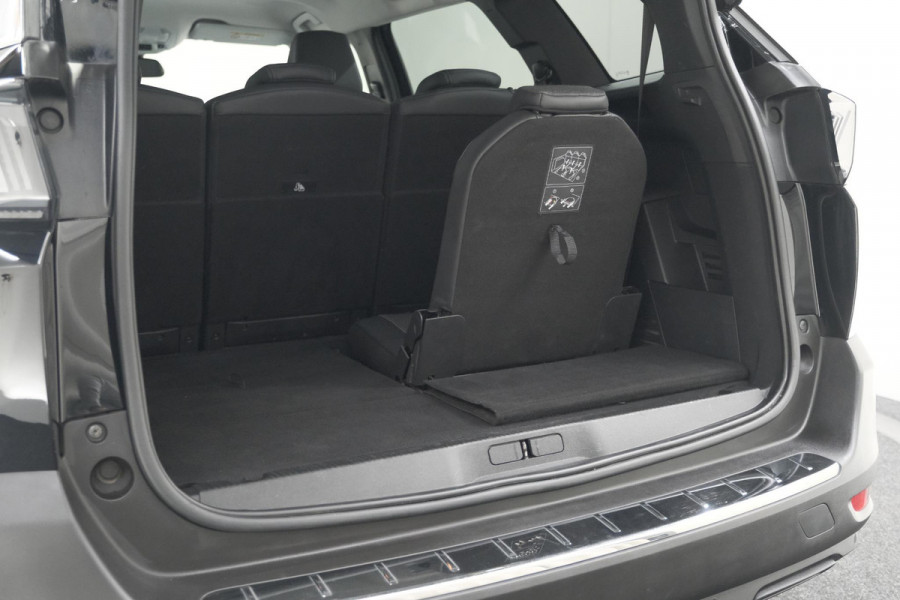 Peugeot 5008 PureTech 130 EAT8 Allure Pack | Stoelverwarming | Camera | Dodehoekdetectie | Navigatie