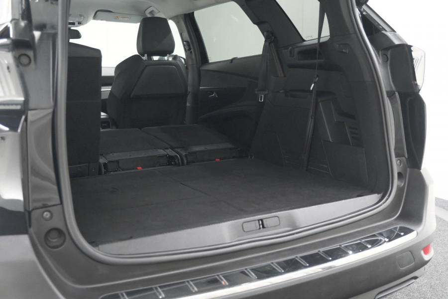 Peugeot 5008 PureTech 130 EAT8 Allure Pack | Stoelverwarming | Camera | Dodehoekdetectie | Navigatie