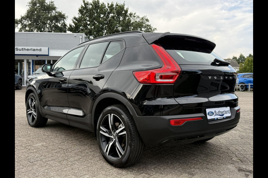 Volvo XC40 1.5 T4 Recharge R-Design 210pk | Parking pack | Draadloos opladen | PHEV | 1.800kg Trekgewicht
