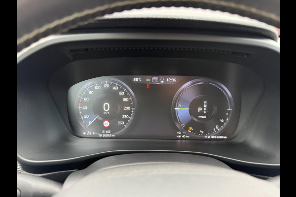 Volvo XC40 1.5 T4 Recharge R-Design 210pk | Parking pack | Draadloos opladen | PHEV | 1.800kg Trekgewicht