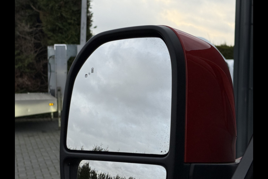 Ford Transit Custom 300 2.0 TDCI 150 PK / LIMITED / L1H1 / ADAPTIVE CRUISE / **FABRIEKSGARANTIE** /CAMERA / AIRCO / BLINDSPOT / LANE ASSIST / 3-ZITS